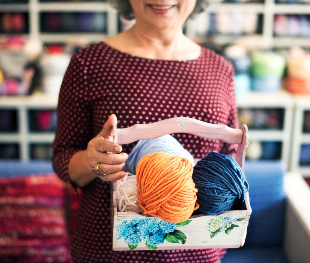 Comprar em loja de aviamentos online ou física: qual a melhor opção